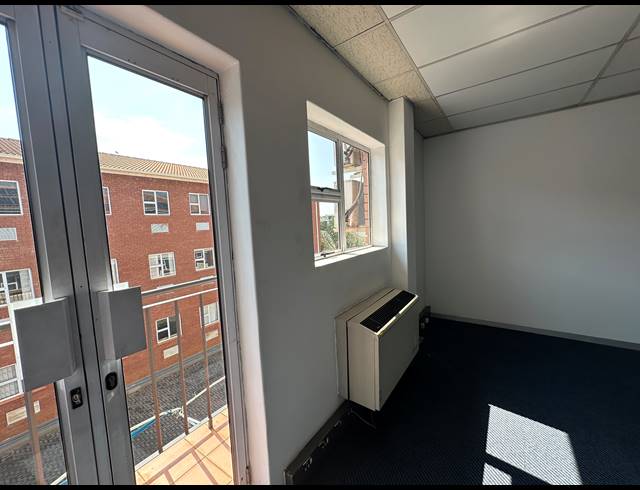 60.40M² OFFICE TO LET IN CENTURION CENTRAL
